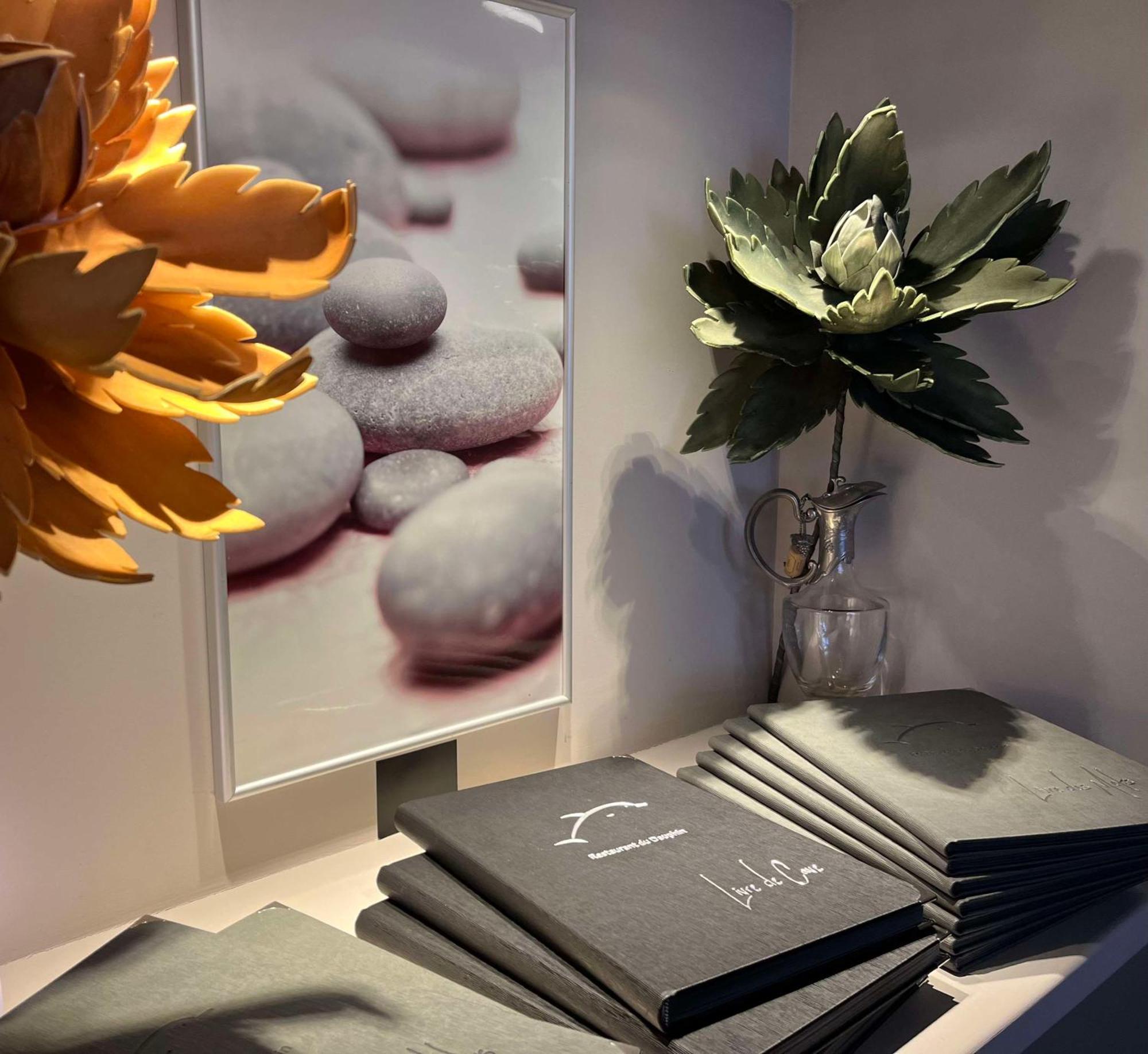 Brit Hotel Du Dauphin LʼAigle エクステリア 写真